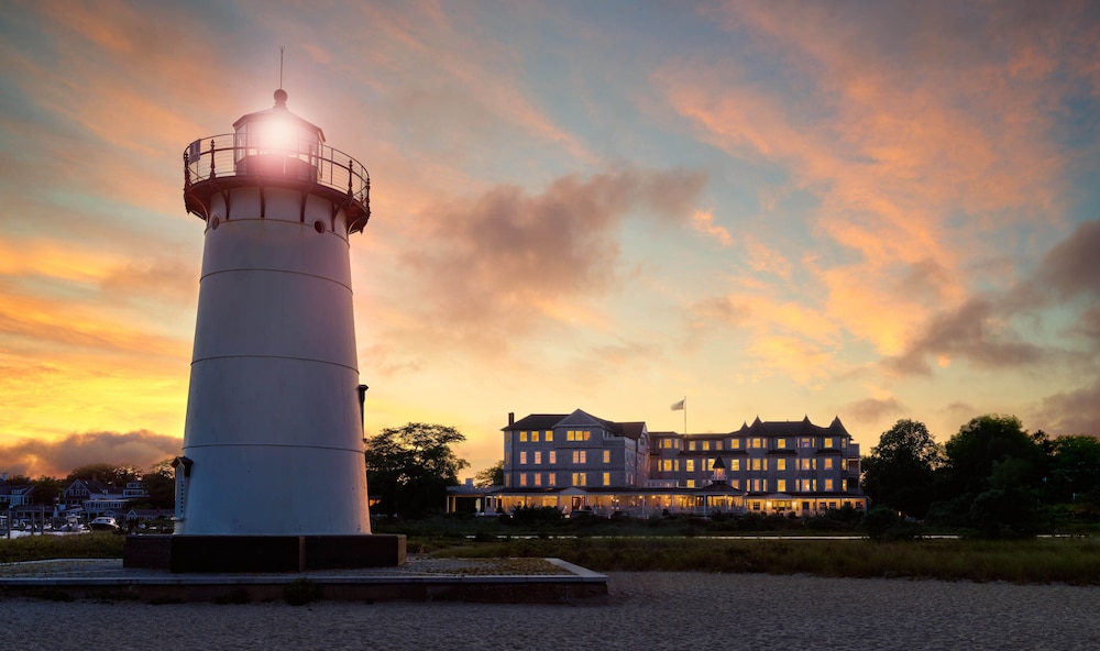 HARBOR VIEW HOTEL 44/50