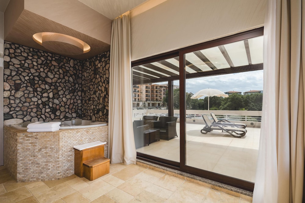 Radisson Resort Ruza Vjetrova 18/44