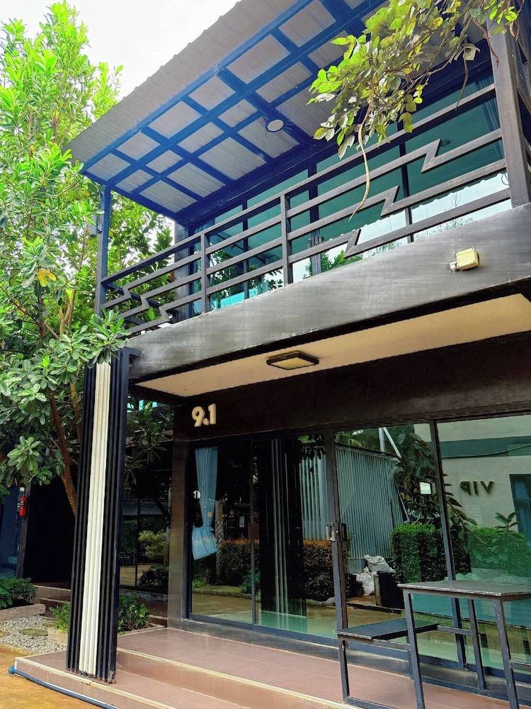 Natthapon Resort 3/76