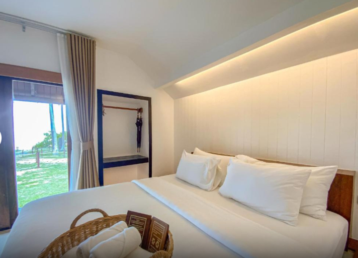 Villa, Beach Front, Bathtub