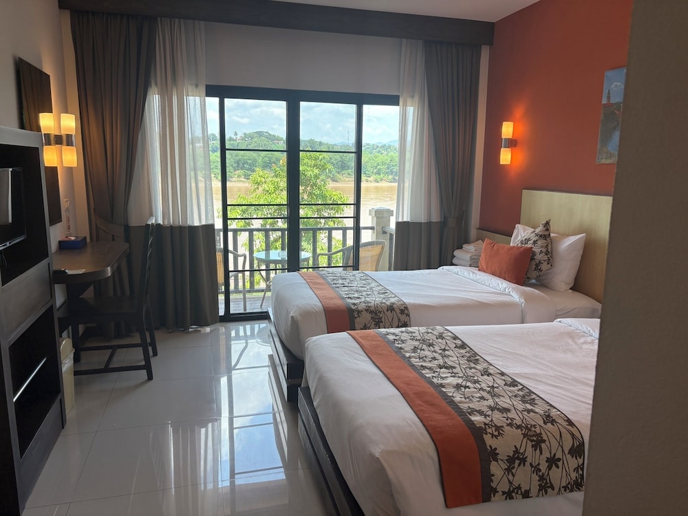 Chiangkhong Teak Garden Riverfront Hotel 30/74