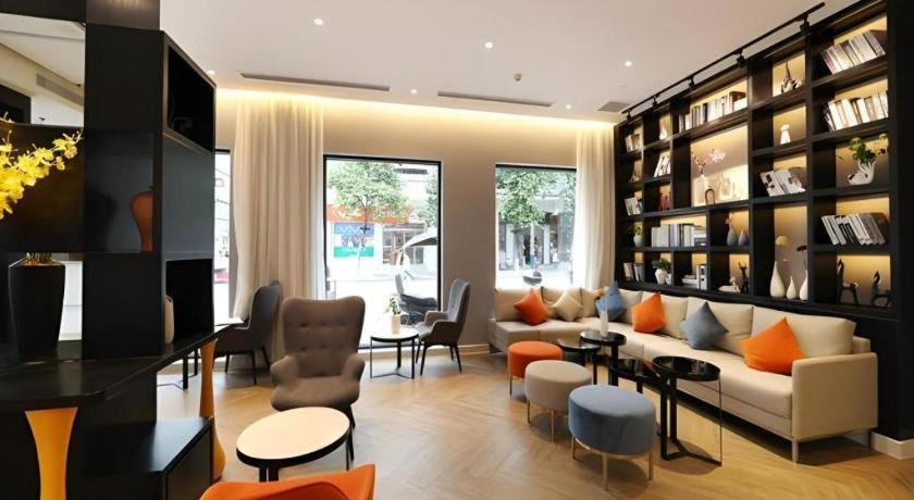 Magnotel (Luanchuan Changchun Road Cross Street) 20/33