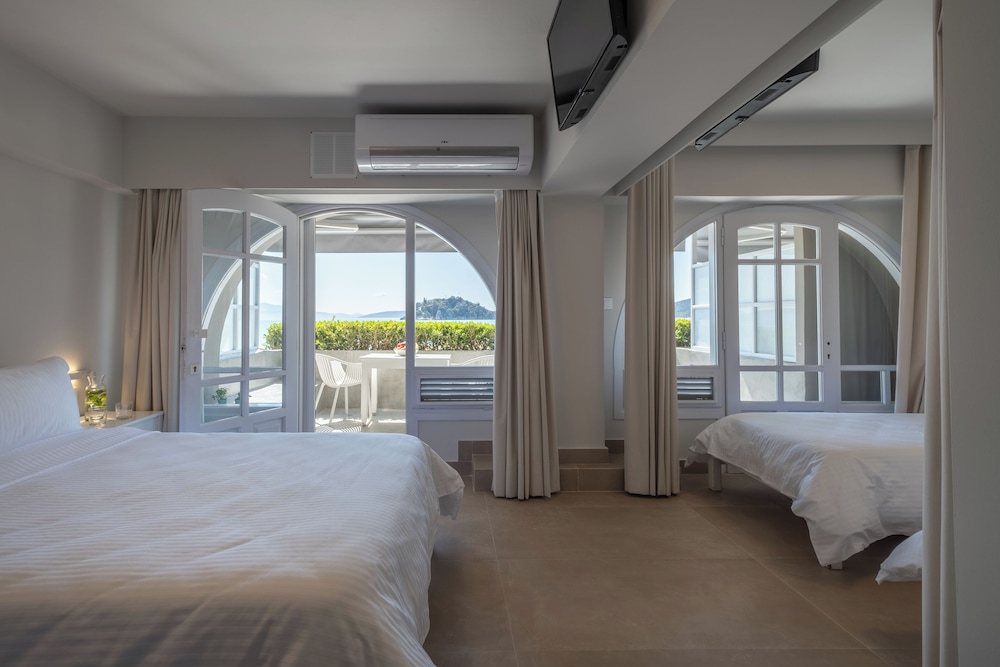 Standard, Quadruple, Queen and Twin Beds