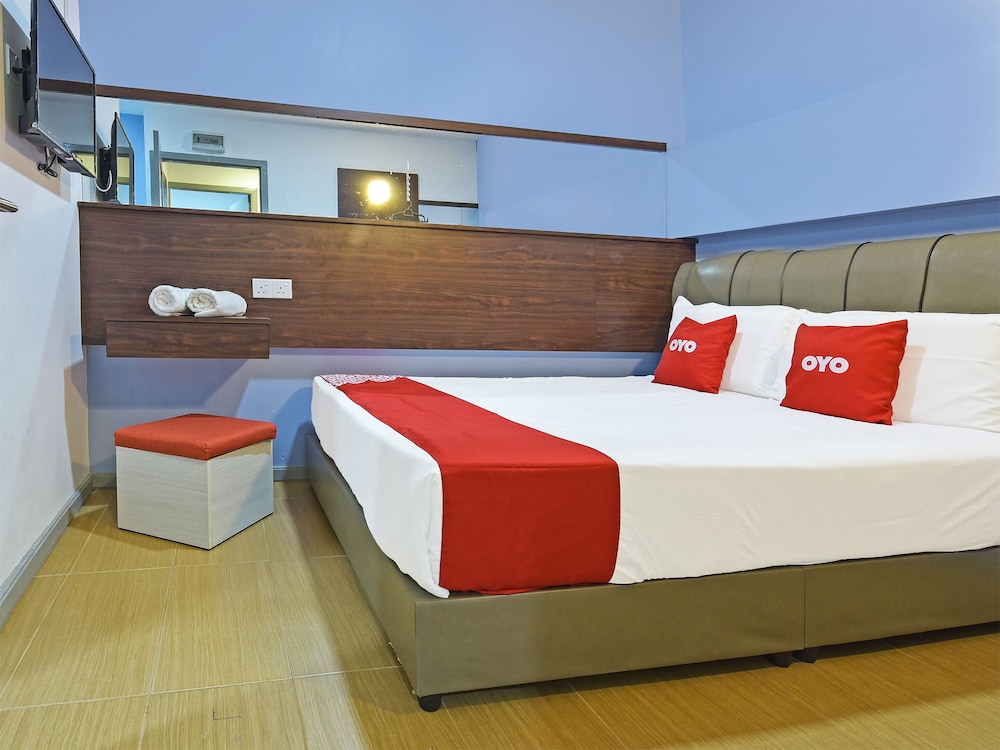 Oyo 768 Fajar Baru Boutique Hotel 30/39
