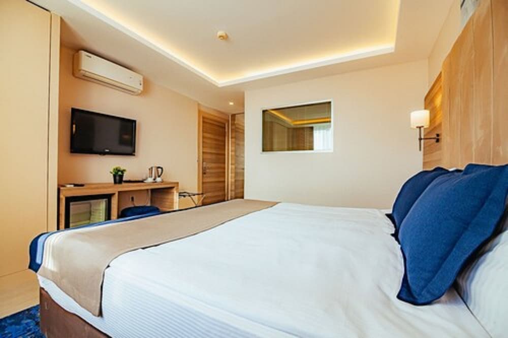 غرفة ديلوكس بسرير كوين، Comfort Beige Hotel 6/10