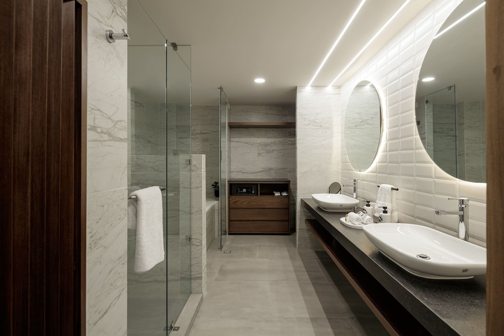 Origen 438 Luxury Boutique Hotel 56/57