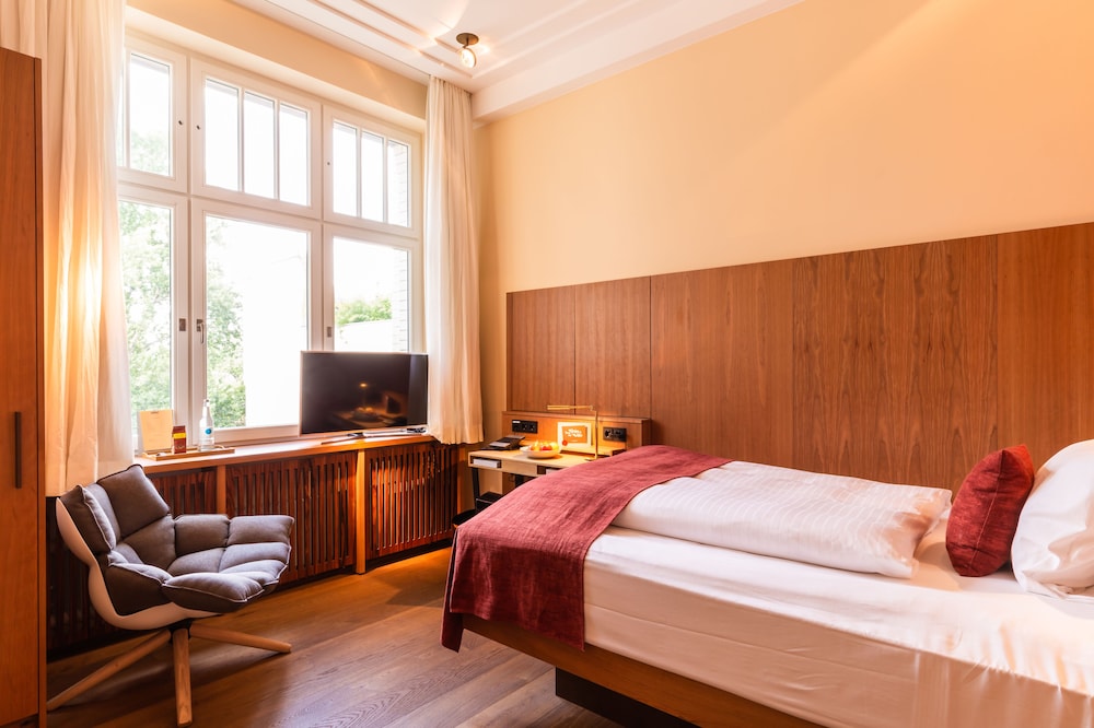 ORANIA 21, DOUBLE BED