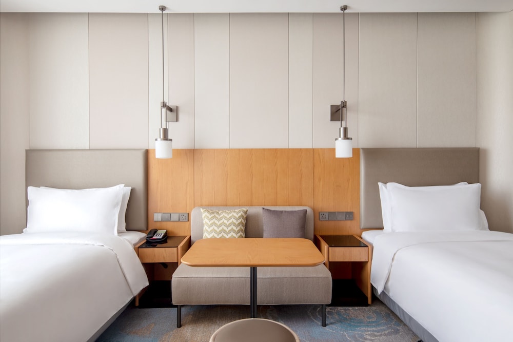 Standard, Twin Beds, Yuana Mountain View