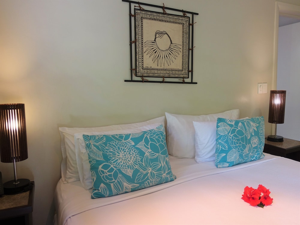 Paradise Cove Resort 37/74