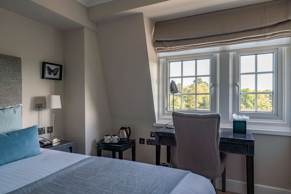 غرفة أساسية بسرير مزدوج، Oatlands Park Hotel 2/4