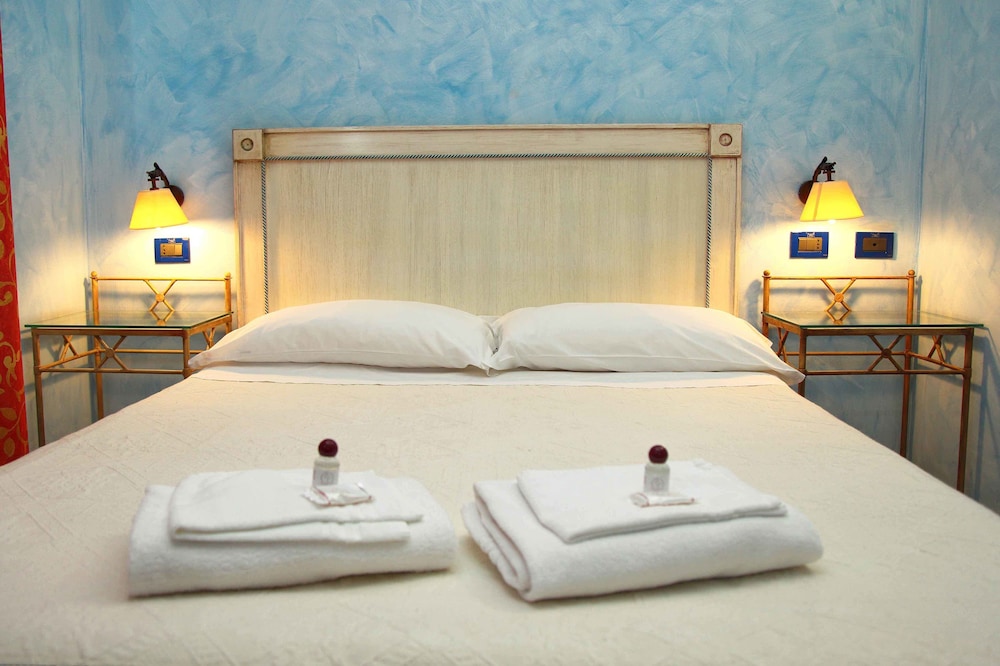 Hotel Nautico Pozzallo 26/68