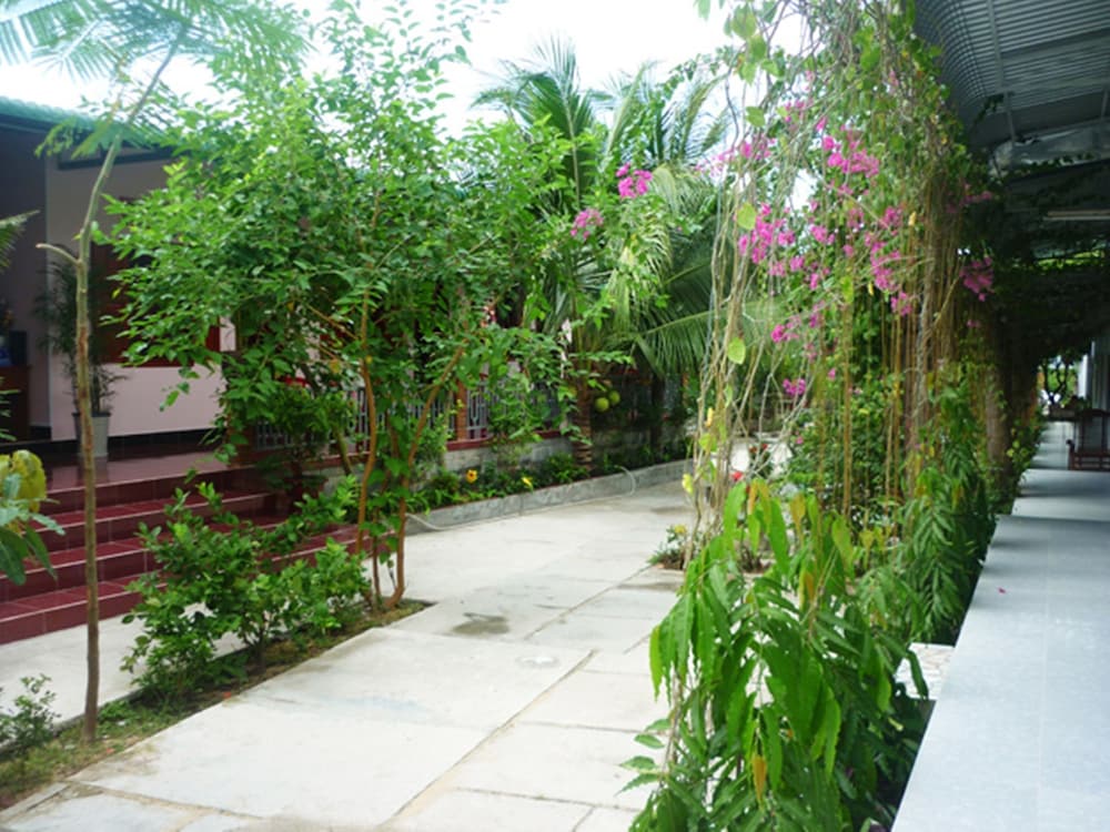 surroundings