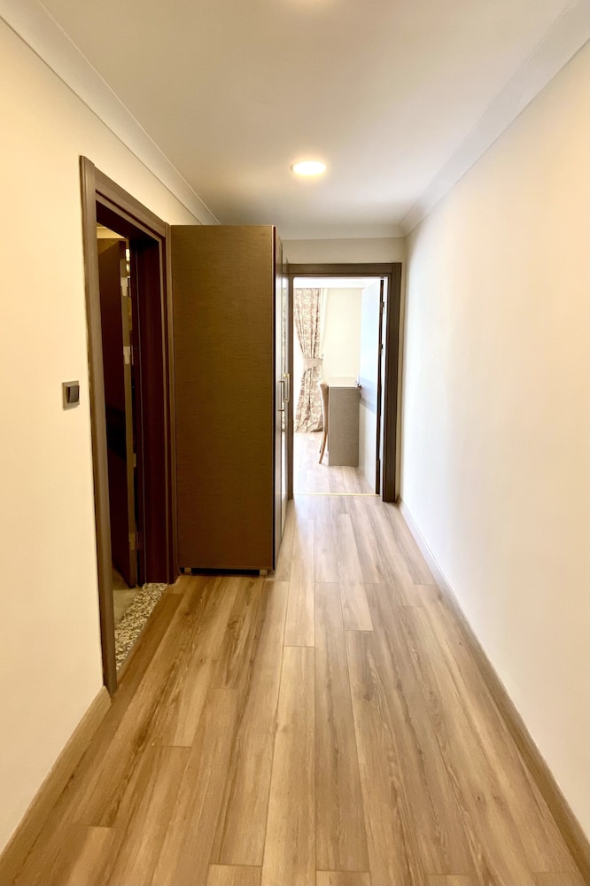 Caykent Suites Deluxe Hotel 21/50