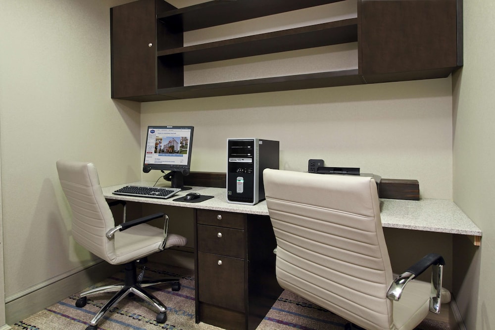 Hampton Inn Austin/Airport Area South 26/32
