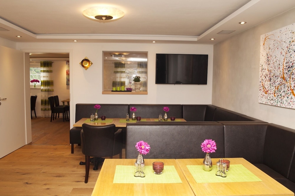 Hotel Vintage Am Bundesbank-Bunker 34/50