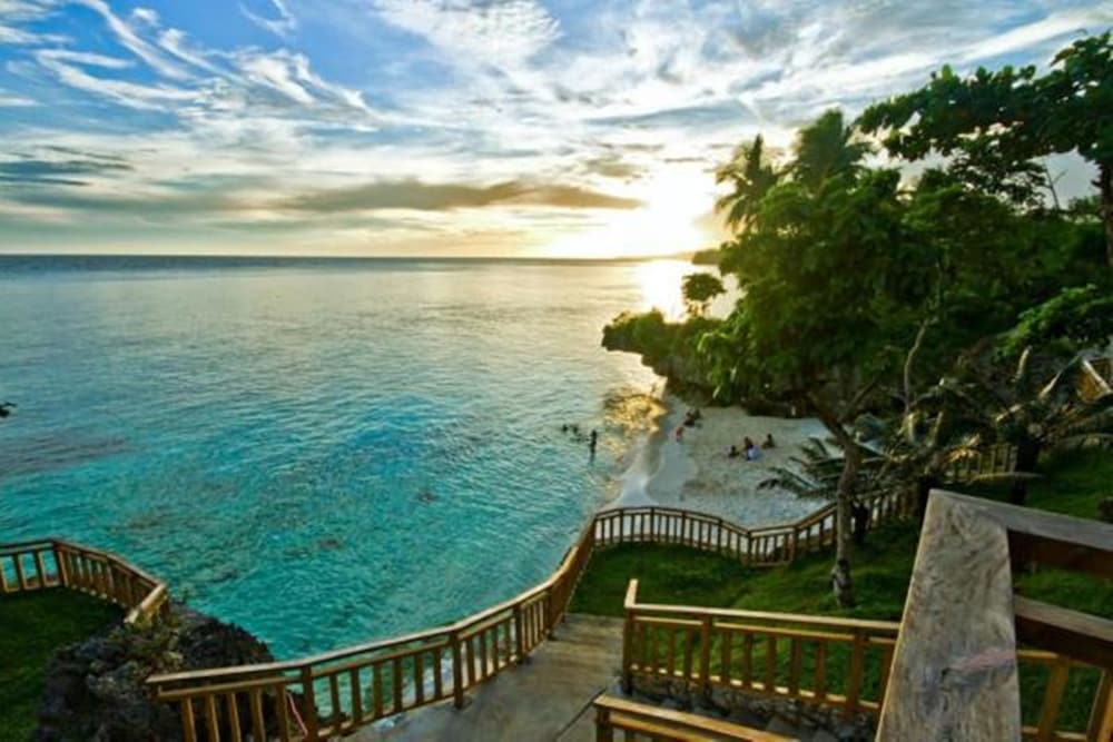 Parklane Bohol Resort and Spa 16/23
