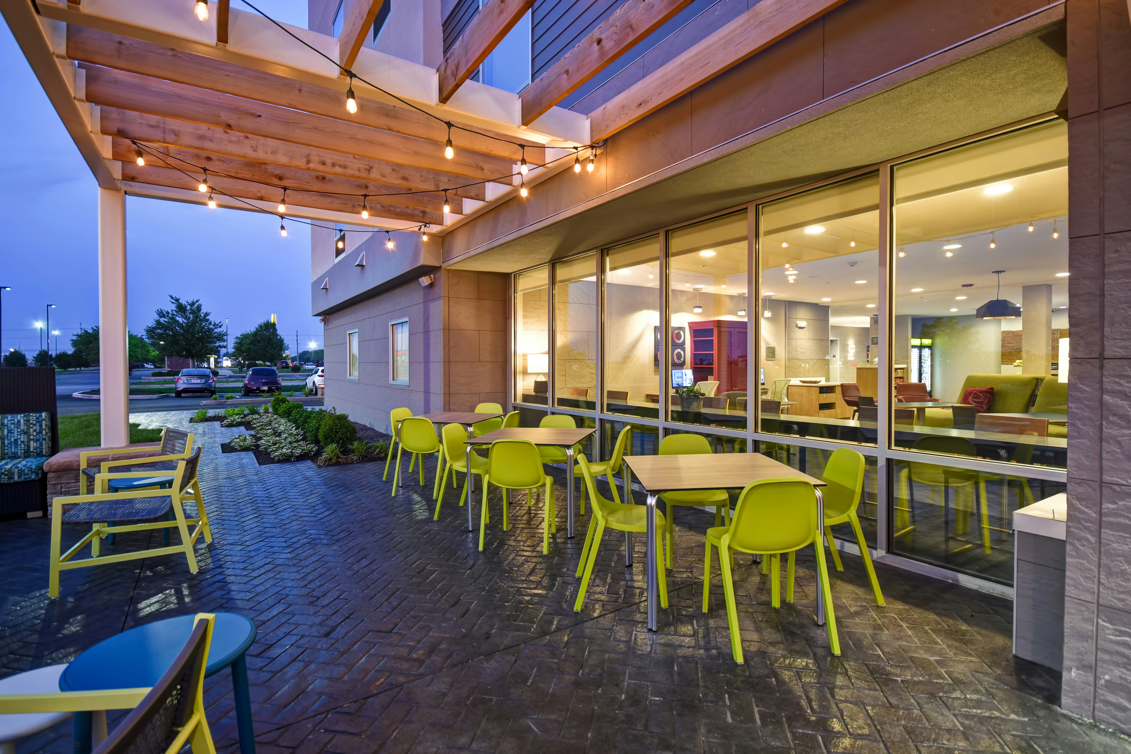 Home2 Suites by Hilton Terre Haute, IN 47/62
