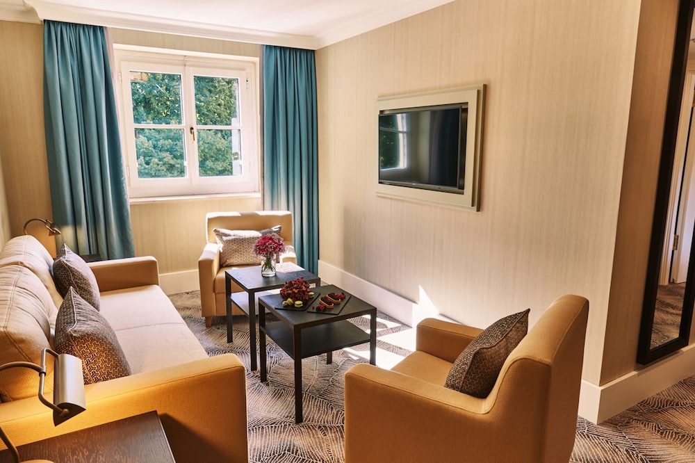 Steigenberger Grandhotel Petersberg 25/50