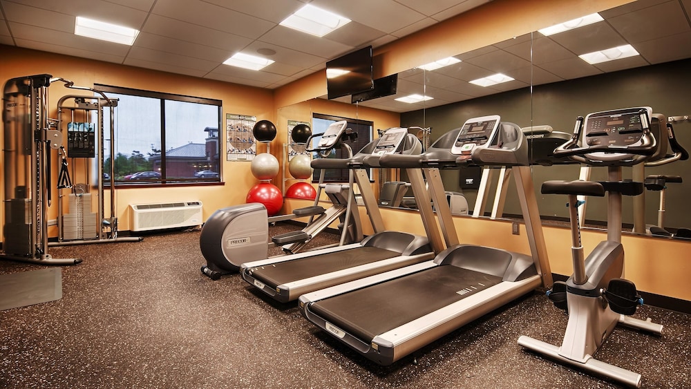 Best Western Premier Boulder Falls Inn 33/66