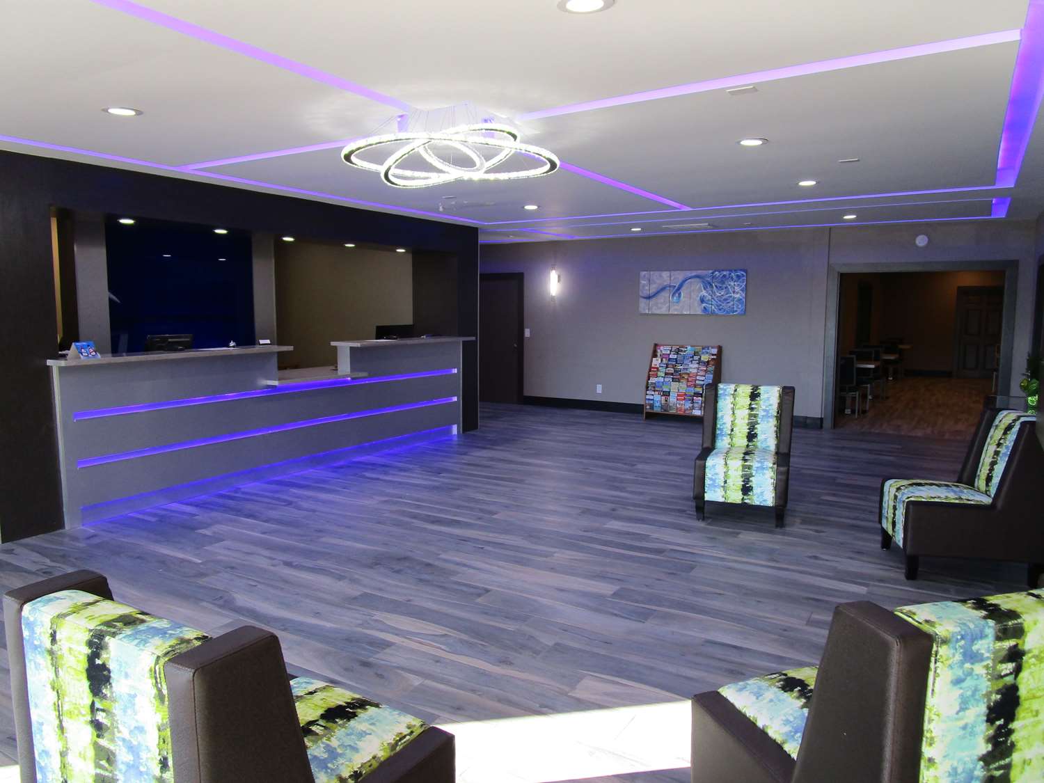 Surestay Plus Hotel By Best Western Point Richmond 3/37