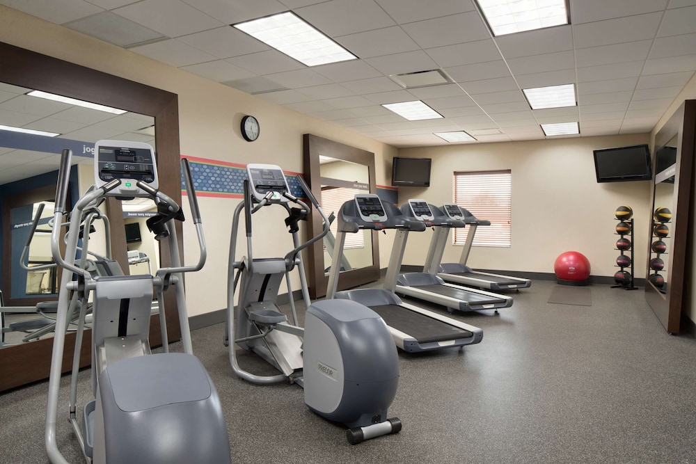 Hampton Inn Suites Edgewood Aberdeen South Md 19/38