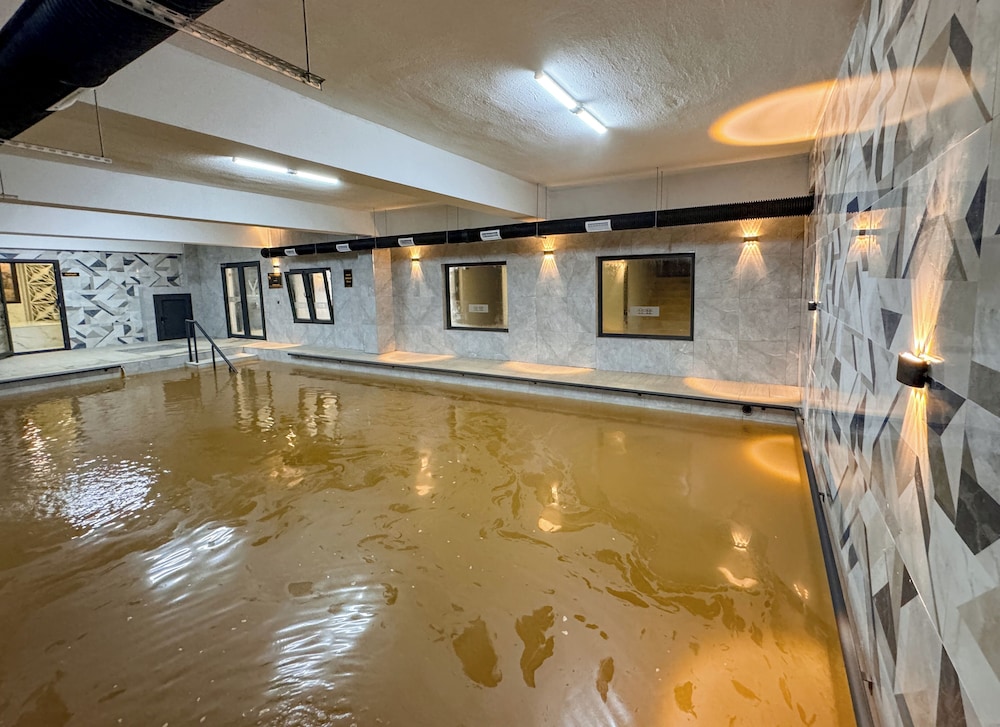Çelik Thermal & Spa 28/48