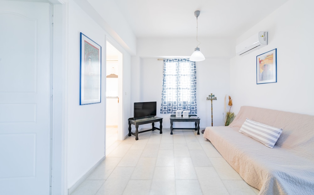 Antonina Hotel Apartments 9/50