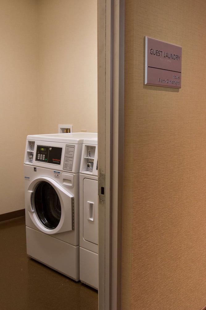 Hampton Inn & Suites Boone 22/55