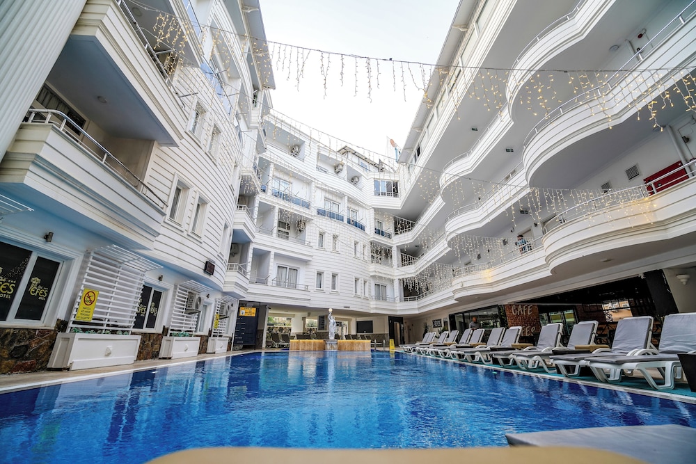 Club Efes Otel 3/49