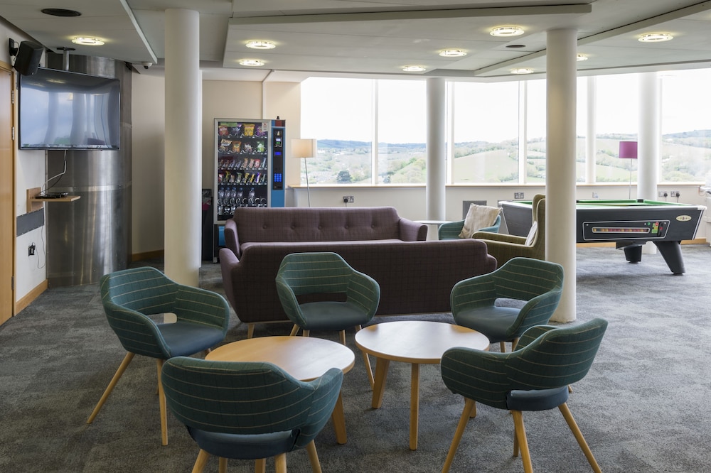 University of Exeter Holland Hall 30/50