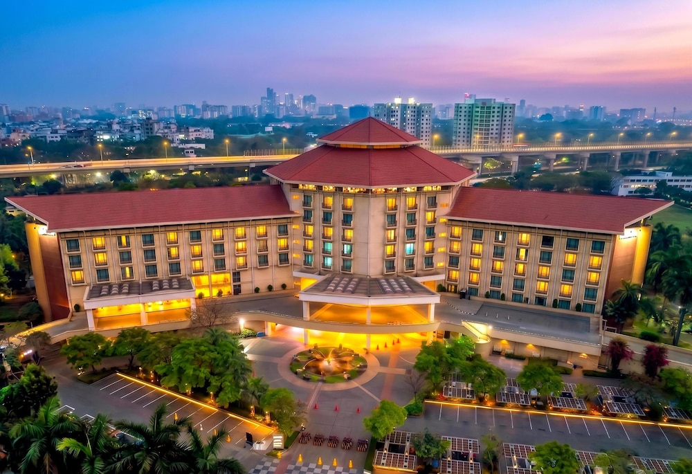 Radisson Blu Dhaka Water Garden in DHAKA