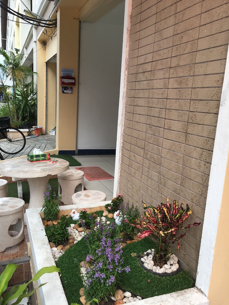Jomtien Hostel 37/68