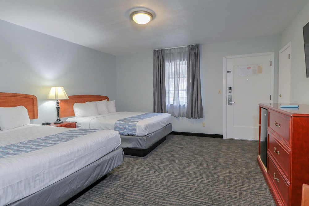 Belle Aire Motel 7/34