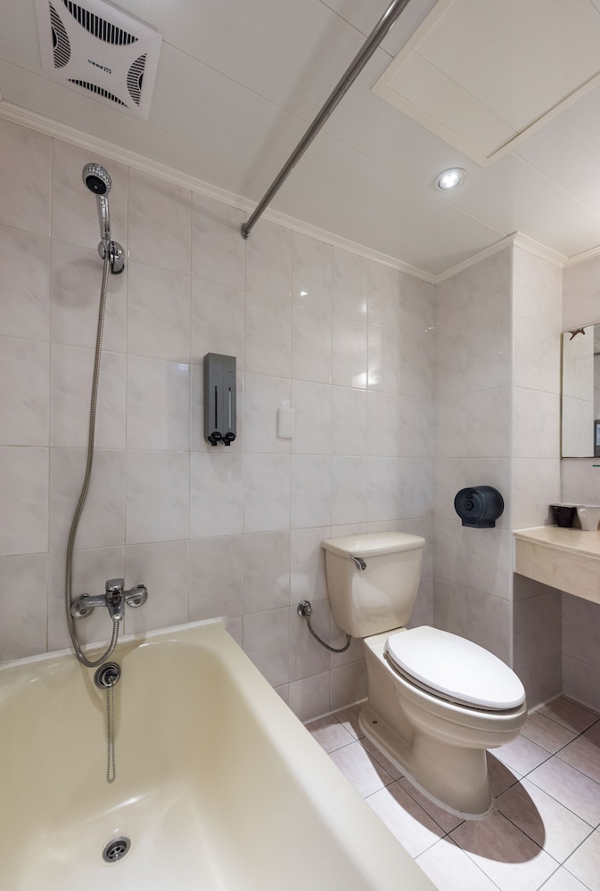 Forward Suites I 28/65
