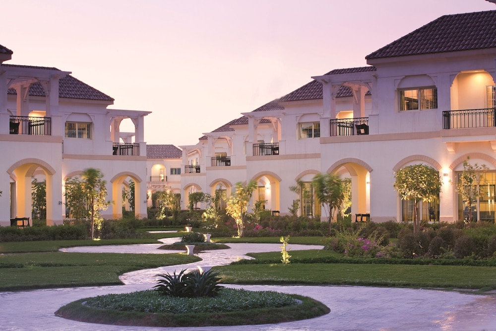 منتجع موڤنبيك شاطئ الخُبر(Movenpick Beach Resort Al Khobar) 67/71