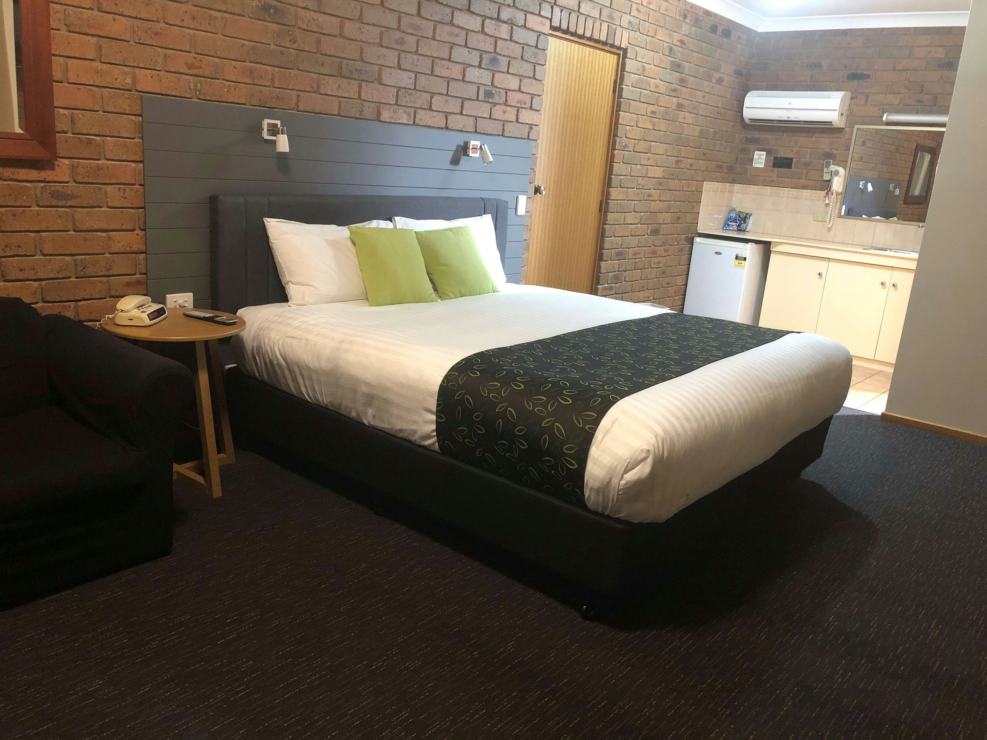 Best Western Travellers Rest Motor Inn 2/8