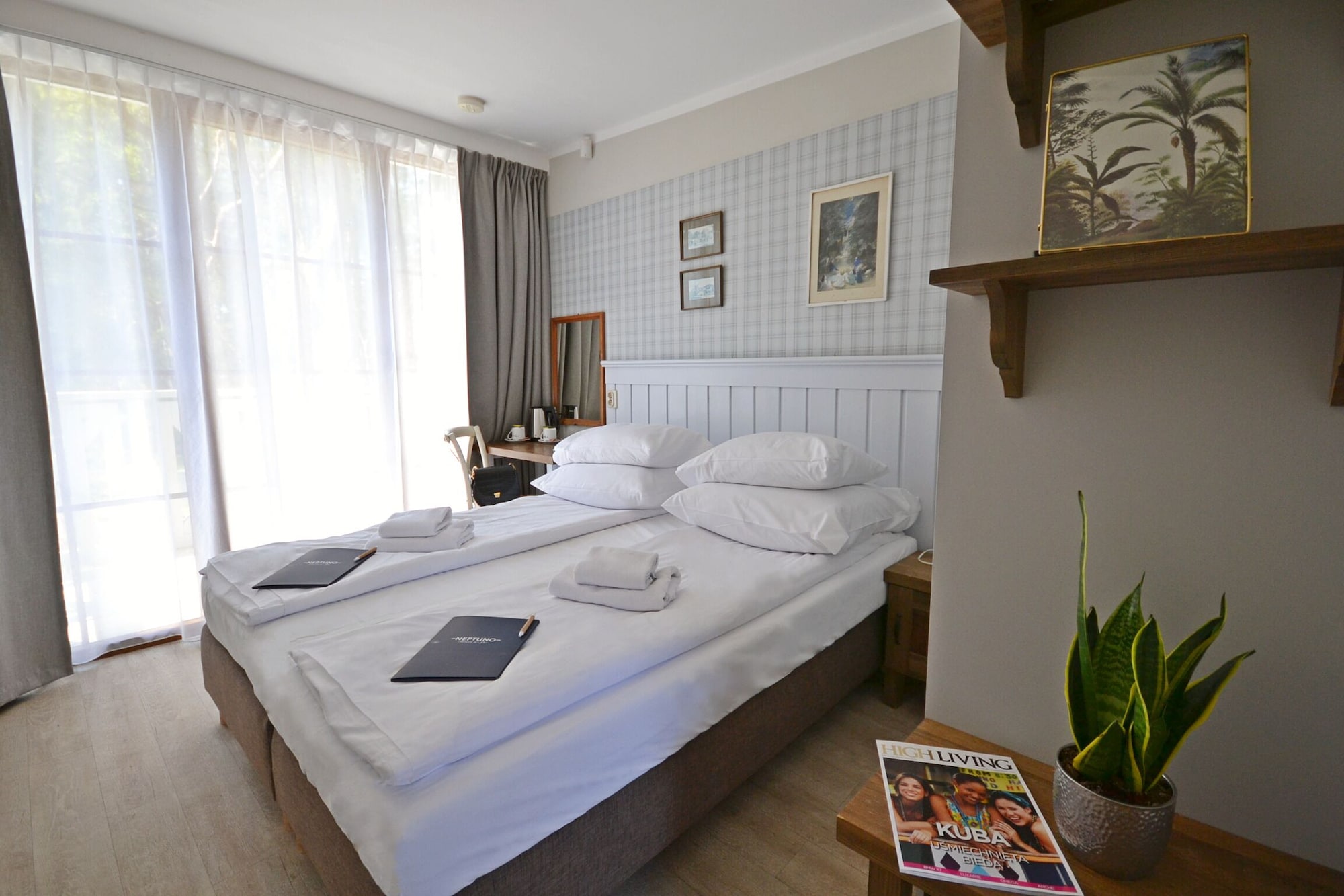 CLASSIC, DOUBLE BED