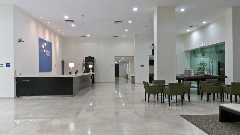 Holiday Inn Express Ciudad Del Carmen 7/50