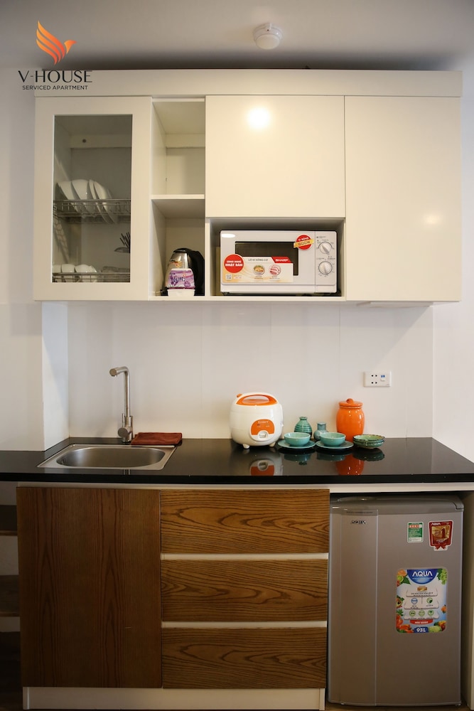 V House 5 Serviced Apartment 7/22