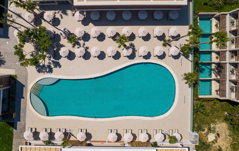 Utopia Blu Hotel 65/70