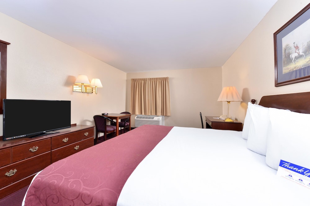 Americas Best Value Inn Somerville, TX 13/52