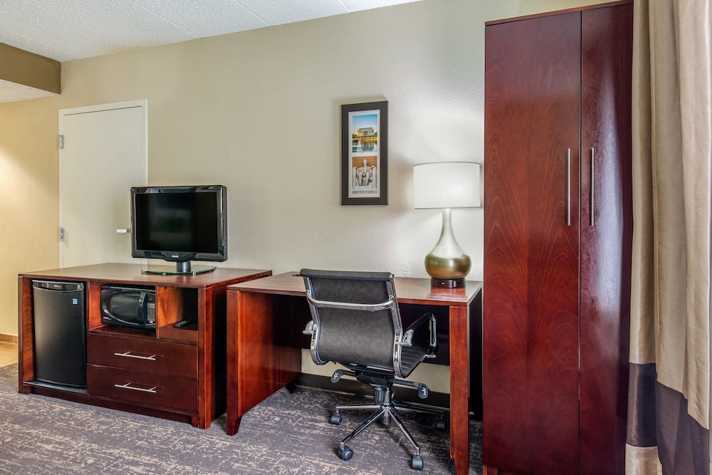 Comfort Inn College Park North 24/30