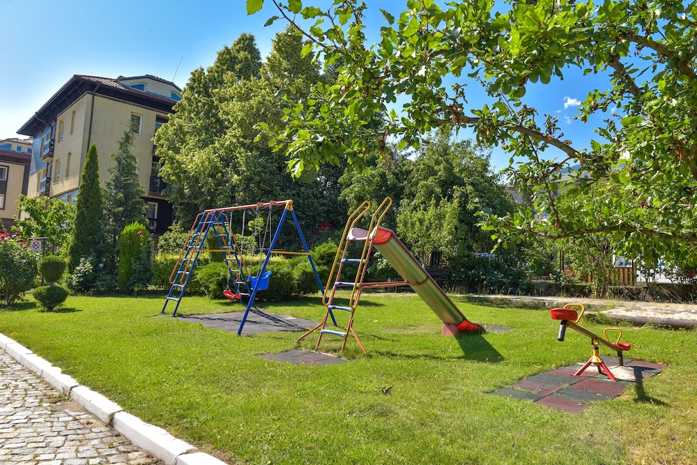 Bojur & Bojurland Apartment Complex 22/50