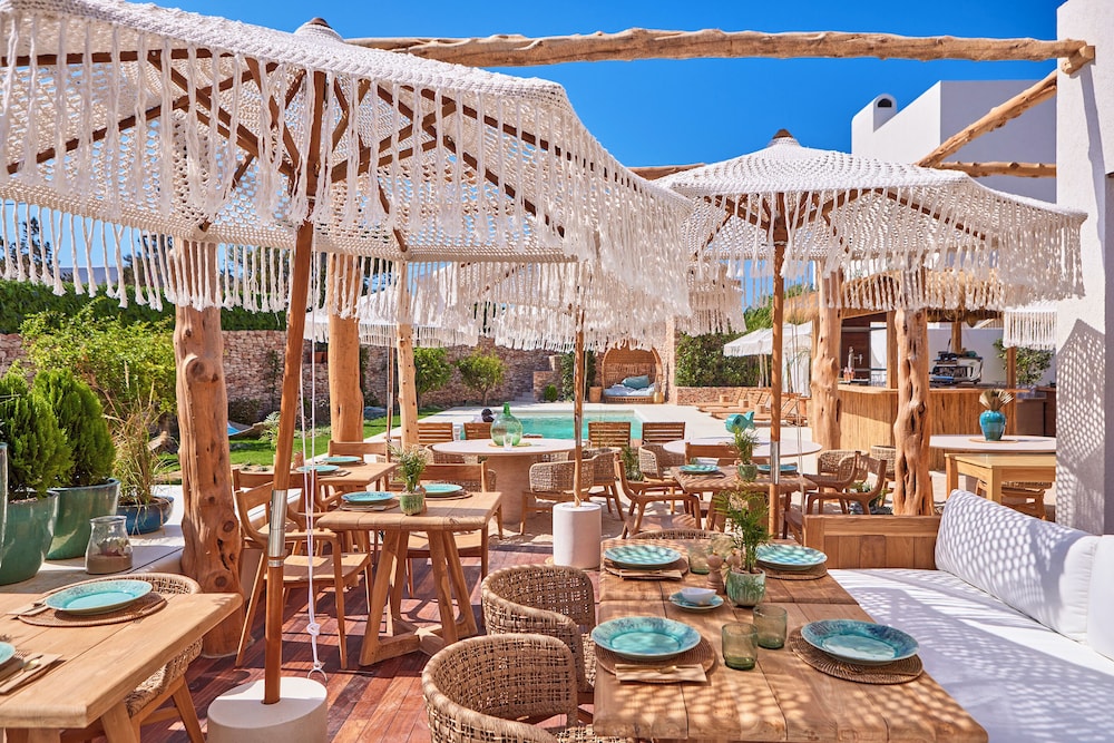 MAR SUITES FORMENTERA BY UNIVERSAL BEACH HOTELS 40/50