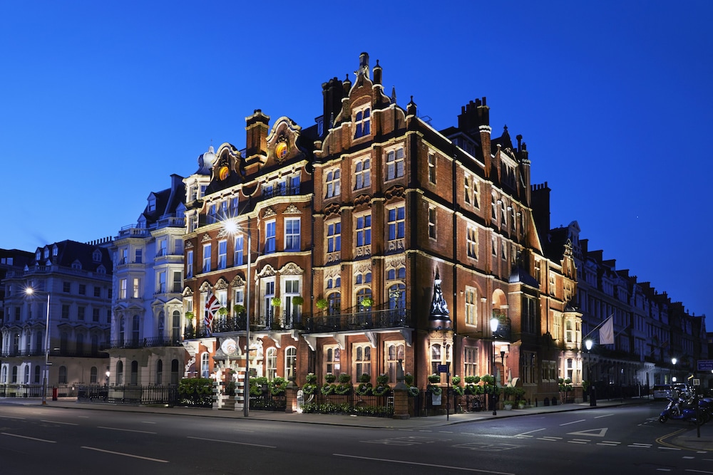 Milestone Hotel