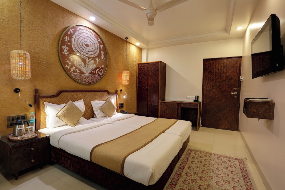 Hotel Accord 49/67