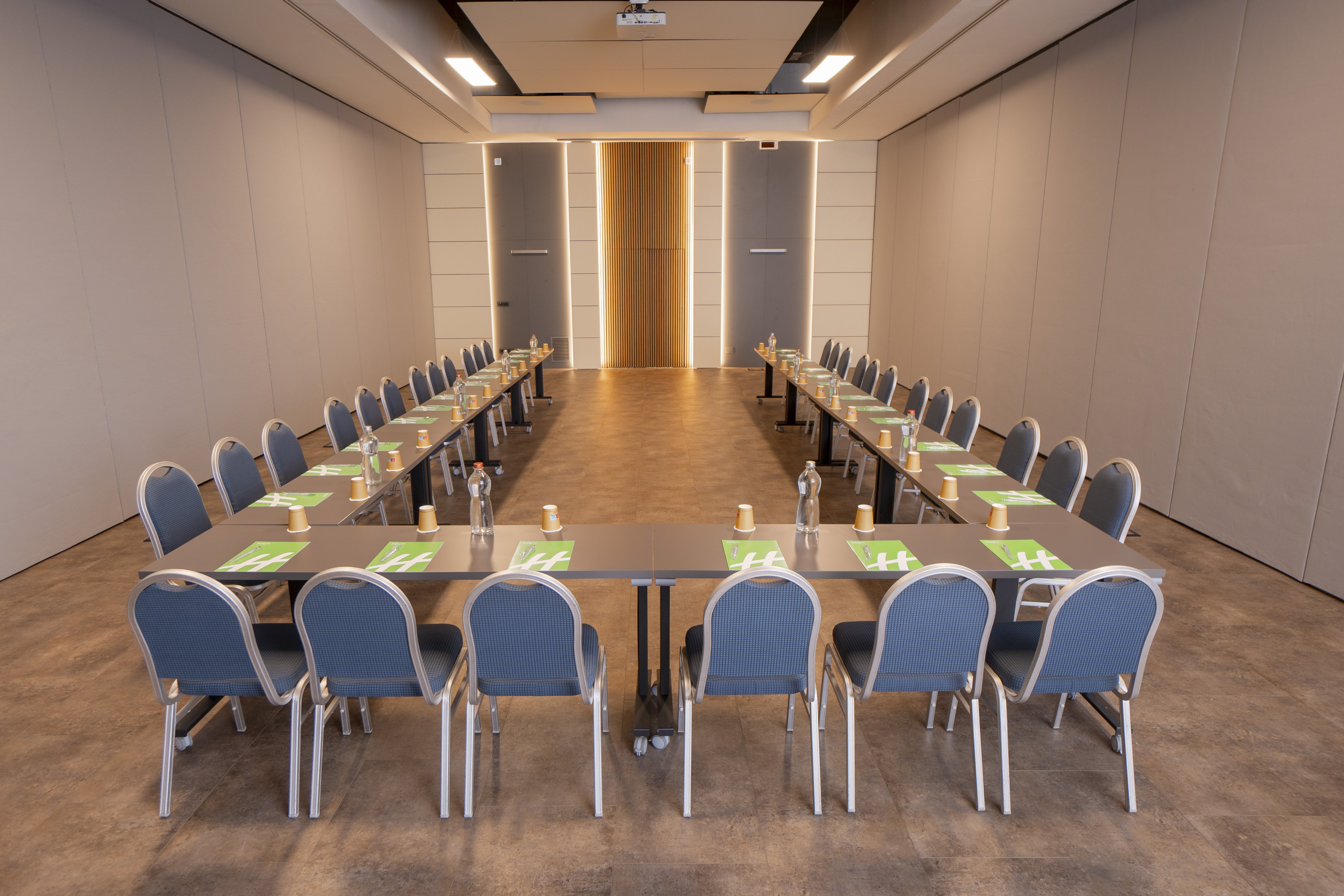 Holiday Inn Rome Eur Parco Dei Medici 67/77