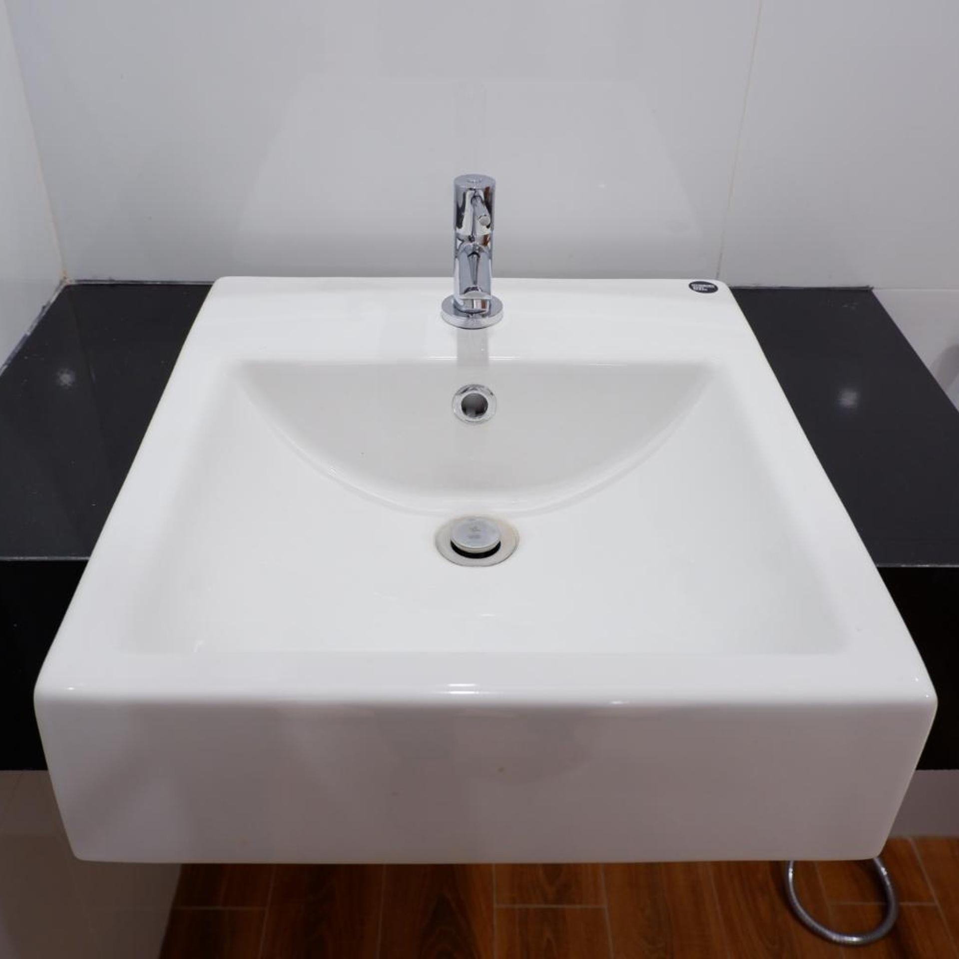 J and L Residence and Spa 23/24