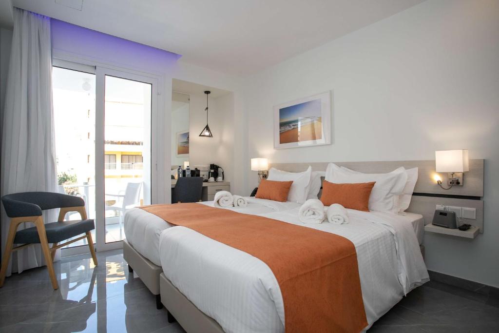 TWIN/DOUBLE ROOM SUPERIOR