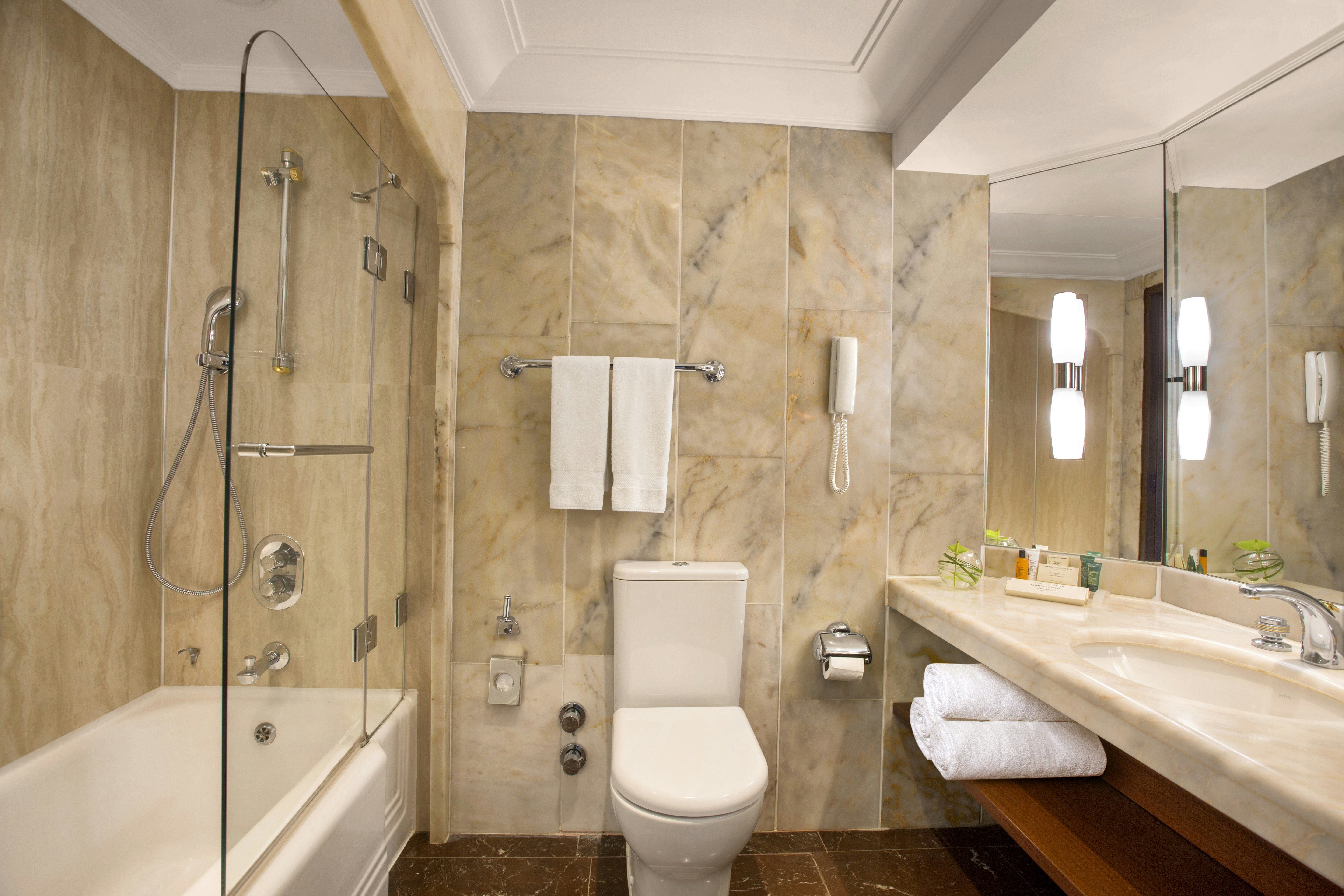 Hilton Istanbul Bosphorus Hotel 49/50